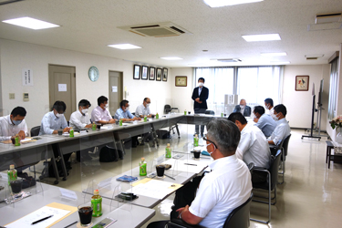 日本食鳥協会関西支部が「拡大火曜会」開催、情報交換行う　